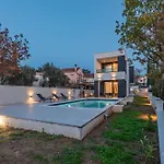 The Family Zadarvillas 马斯莱尼察